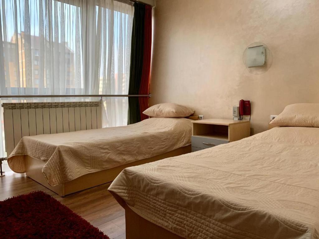 Hotel Brkic Sarajevo Airport - Free Parking Exterior photo